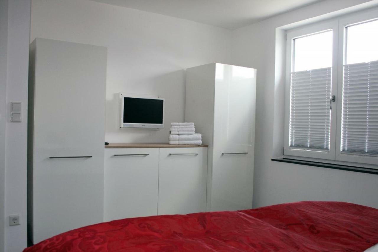 Ferienwohnung Dat Witte Hus 2 Busum Exterior photo